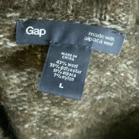 Your new favorite wool sweater - Picture 2 of 2